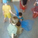 Kinder entwickeln eigene Choreographie