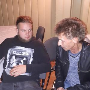 Steffen & Saul quatschen noch mal die Setlist ab...