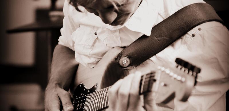 Florian Mächler Gitarre