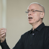 Bei der Uarufführung von Liederzyklus "Let beauty awake" im Juni 2026 (Foto: Peter Adamik)