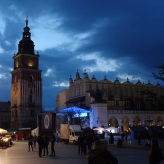 Der Rathausturm bei Nacht