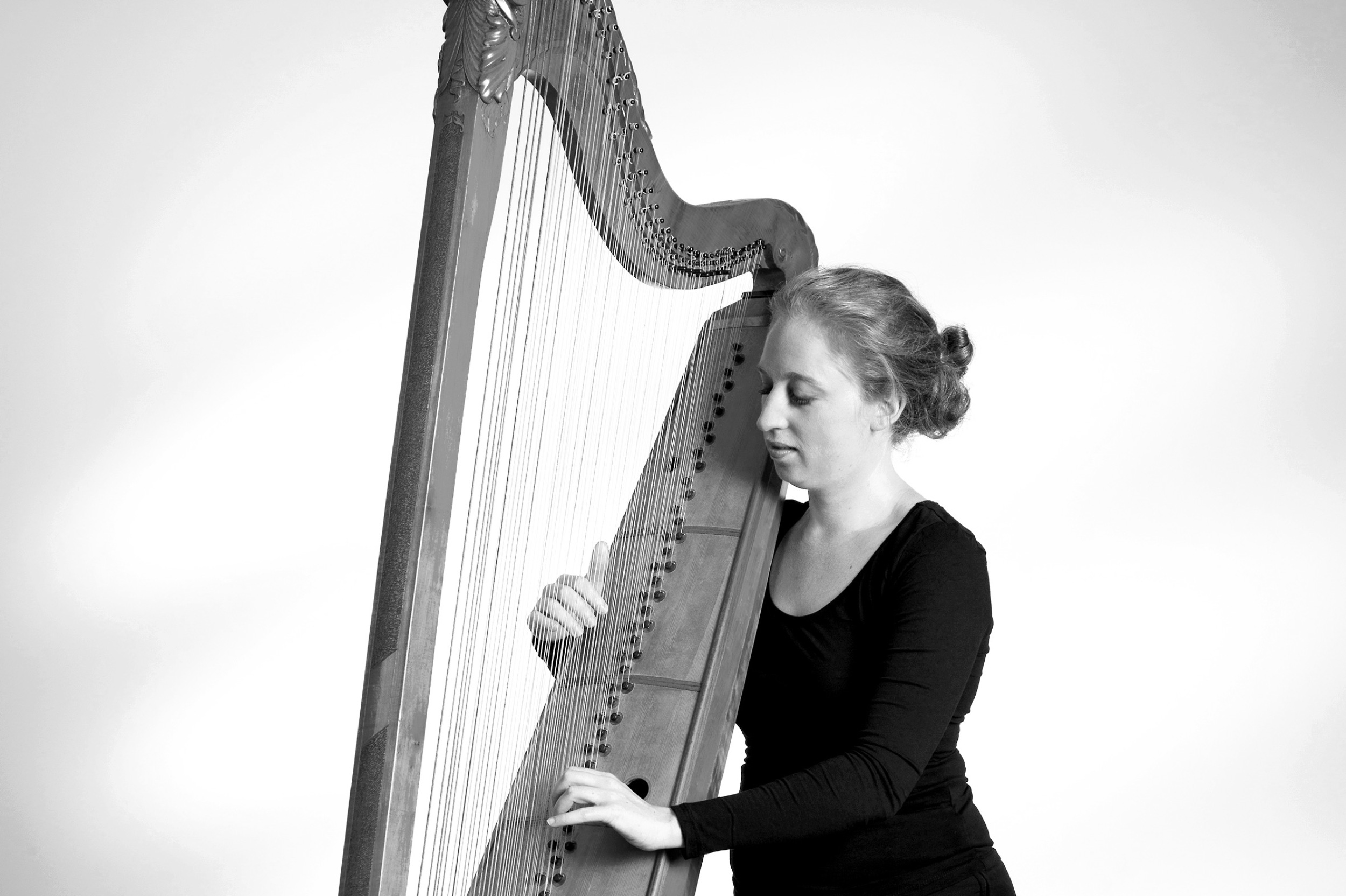 Hélène Nassif Arpa Doppia Continuo