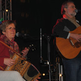 Suchbild: wo ist Sebastian?Und welches Instrument spielt er gerade?
