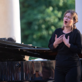 Evgeny Nikiforov (Klavier), Larissa Angelini (Gesang) © Uwe Hauth