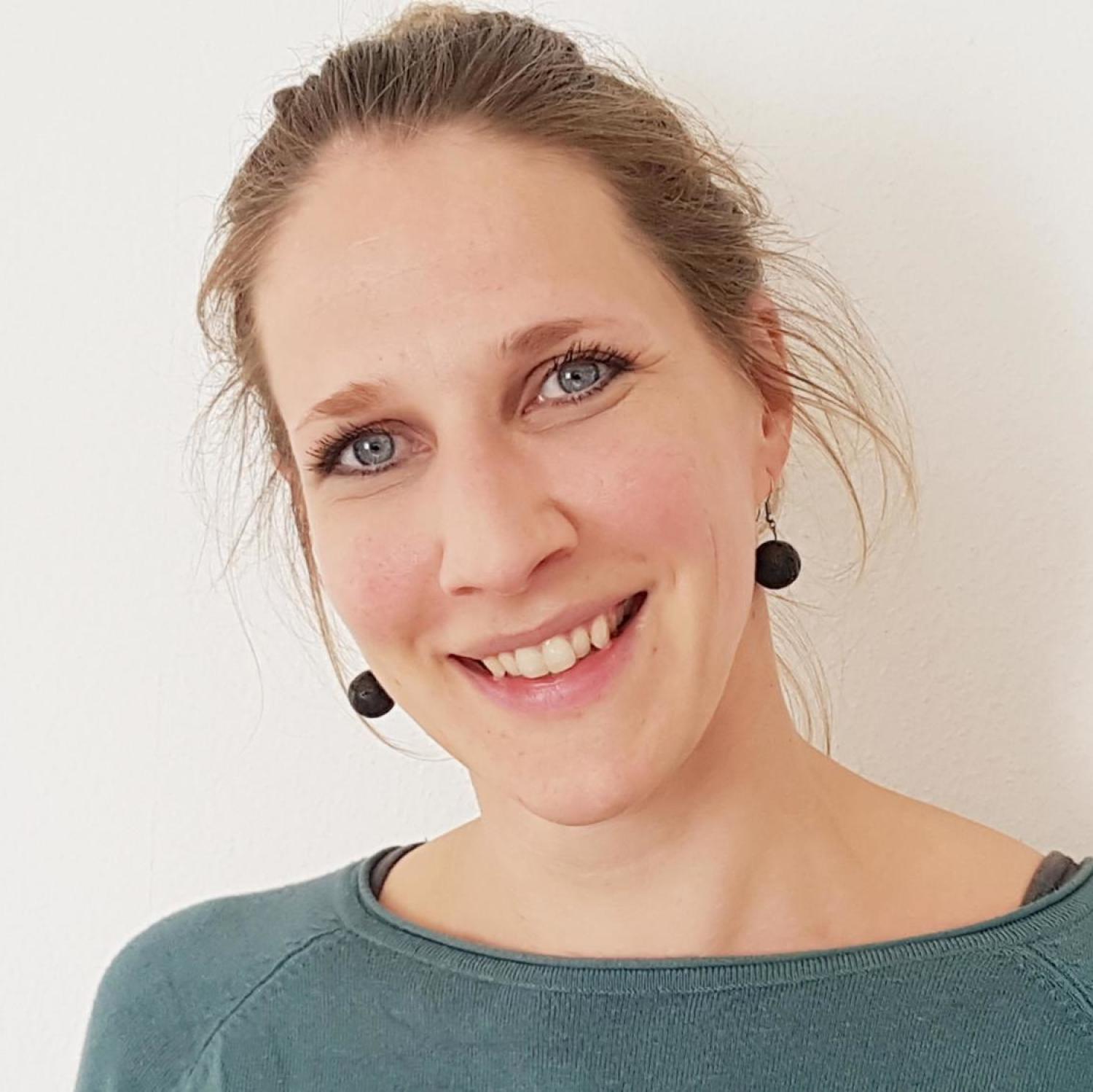 Sandra Strugalla, Schlagzeug, Musiktherapie Sandra Strugalla, Schlagzeug, Musiktherapie