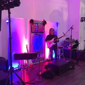 "1FACH2"  Live on Stage