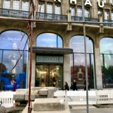 (solange ich Menstruationsblut produziere, arbeite ich damit) Alsterhaus Hamburg © Carola Schaal