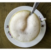 2025-03-30 (solange ich Menstruationsblut produziere, arbeite ich damit) Serie Cappuccino - techn. Support Richard Stöhr