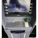 2025-06-01 (solange ich Menstruationsblut produziere, arbeite ich damit) Serie Berlin Südkreuz - techn. Support Richard Stöhr