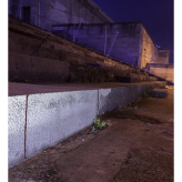 2025-03-28 (solange ich Menstruationsblut produziere, arbeite ich damit) Serie Nürnberg Steintribühne Zeppelinfeld - techn. Support Richard Stöhr