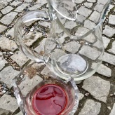 2026-03-25b (solange ich Menstruationsblut produziere, arbeite ich damit) Serie Altglas 48a
