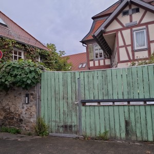 Hennegasse 1