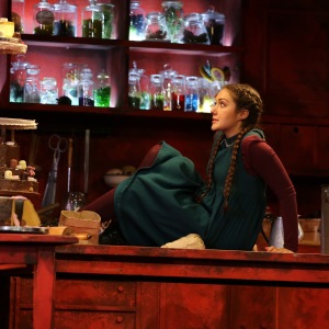 As Gretel in E. Humperdinck´s "Hänsel und Gretel" (Hessisches Staatstheater Wiesbaden). Photo by De-Da Productions.