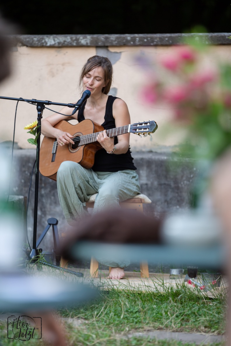 Isabel Jasse_Singer/Songwriter7 Isabel Jasse_Singer/Songwriter7
