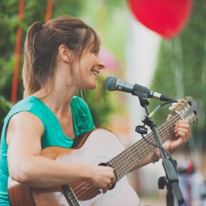 Isabel Jasse_Singer/Songwriter12