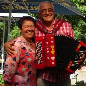 In Gau-Iggelheim Zum Vogelpark.Foto: Wagner Helmut