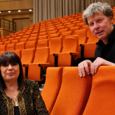 Konzert Audimax RUB - Organistin Jane Parker-Smith und Dirigent Arno Hartmann ©Ruhrnachrichten - Tim Stobbe