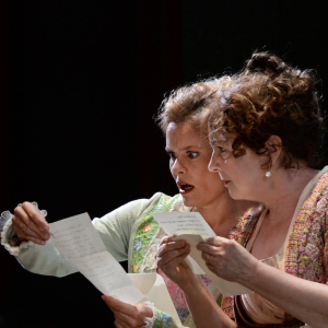 Frau Fluth in Die lustigen Weiber von Winsor (Anke Krabbe, Marta Marquez) Inszenierung: D. Hilsdorf