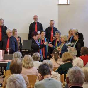 mit Pastorin Angelika Grob