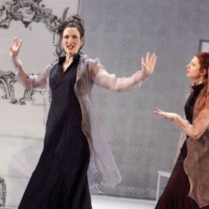 Tisbe "La Cenerentola" Theater Biel